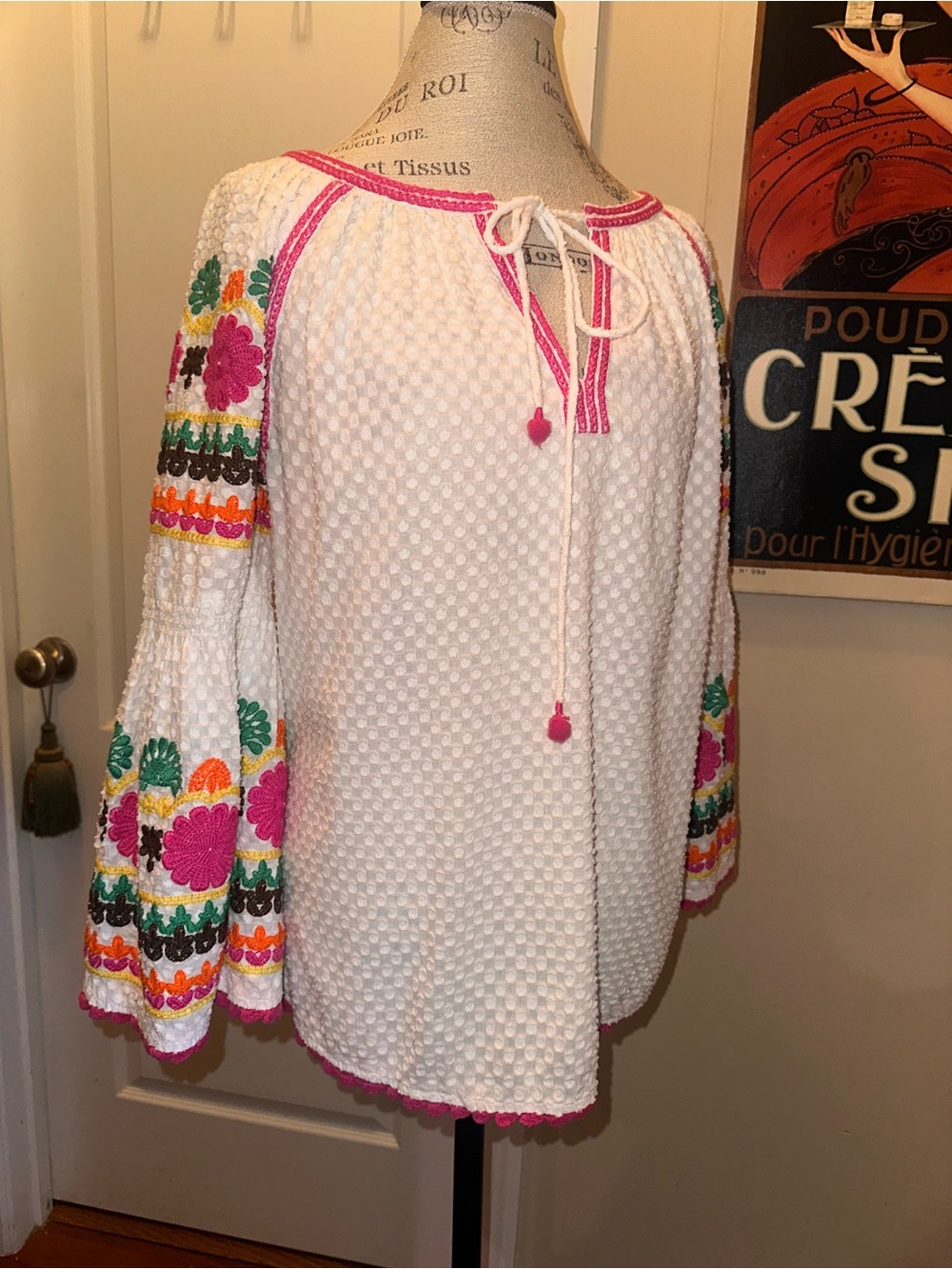 ivy jane White Textured Peasant Top with Pink Trim & Multicolor Floral Sleeves